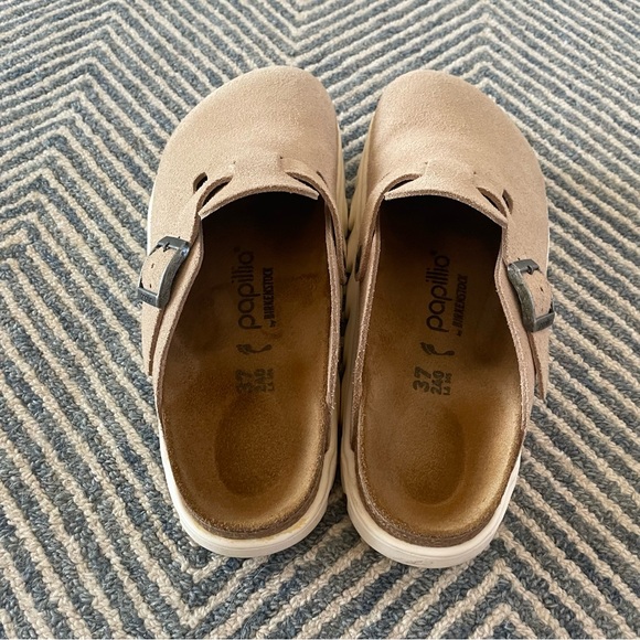 SOLD - Picture 5 of 8